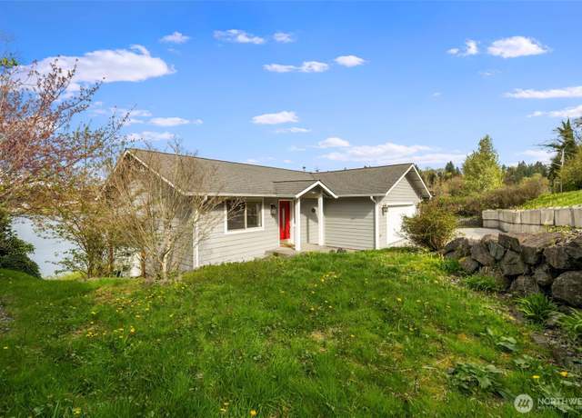 Property at 3690 NW Phinney Bay Dr, Bremerton, WA 98312, 3 beds, 2.5 baths
