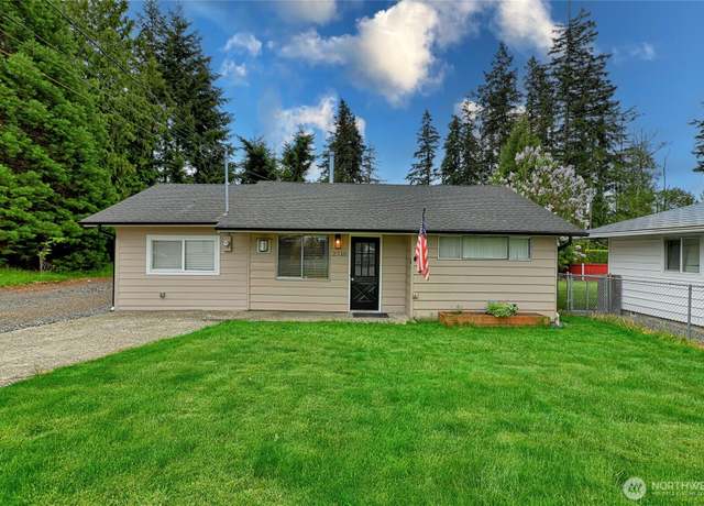 Property at 2710 122nd St SW, Everett, WA 98204, 3 beds, 2 baths