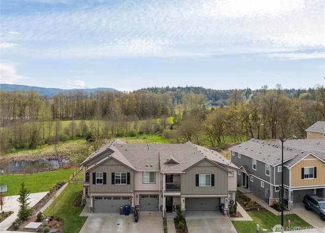 Property at 8803 E Gilman Ave, Arlington, WA 98223, 3 beds, 2.5 baths