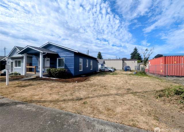 Property at 123 8th St SE, Auburn, WA 98002, 4 beds, 2 baths
