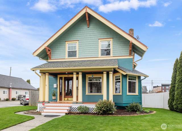 Property at 814 E Wright Ave, Tacoma, WA 98404, 3 beds, 1.5 baths