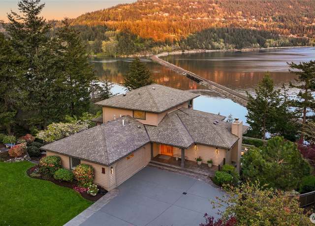 Property at 412 Arbutus Pl, Bellingham, WA 98225, 4 beds, 3 baths