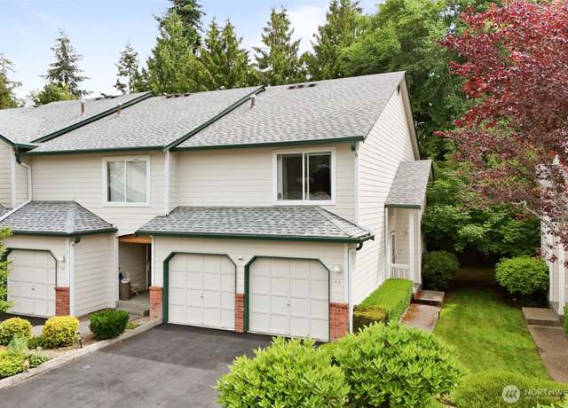 Property at 1131 115th St SW Unit E4, Everett, WA 98204, 3 beds, 2.5 baths