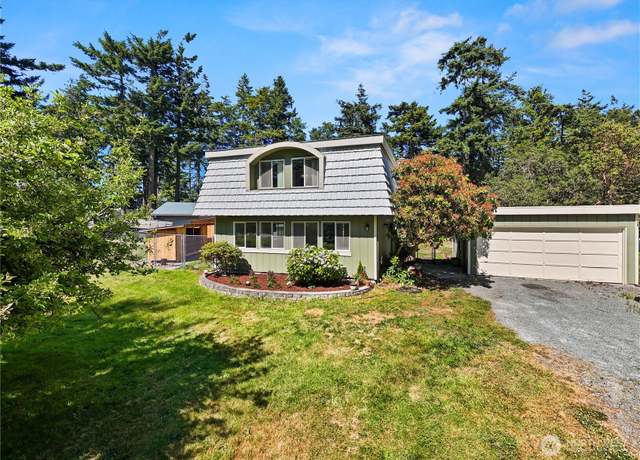 Property at 1930 Fir Woods Pl, Oak Harbor, WA 98277, 3 beds, 2.5 baths
