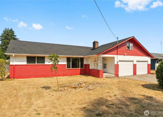 Property at 1015 141st St S, Tacoma, WA 98444, 3 beds, 2.5 baths