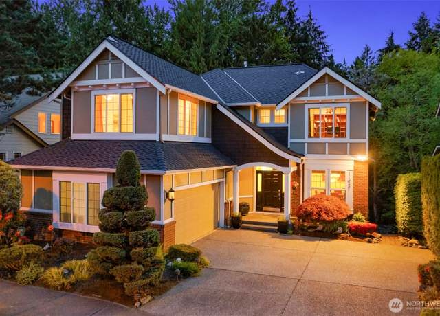 Property at 11921 165th Pl NE, Redmond, WA 98052, 4 beds, 3.5 baths