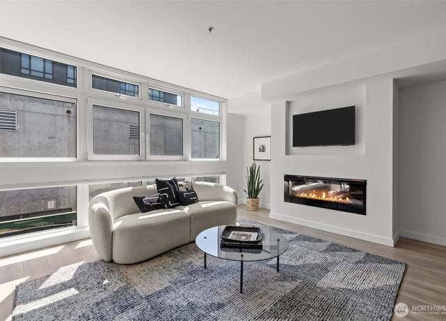 Property at 17 W Mercer St #216, Seattle, WA 98119, 1 bed, 1 bath