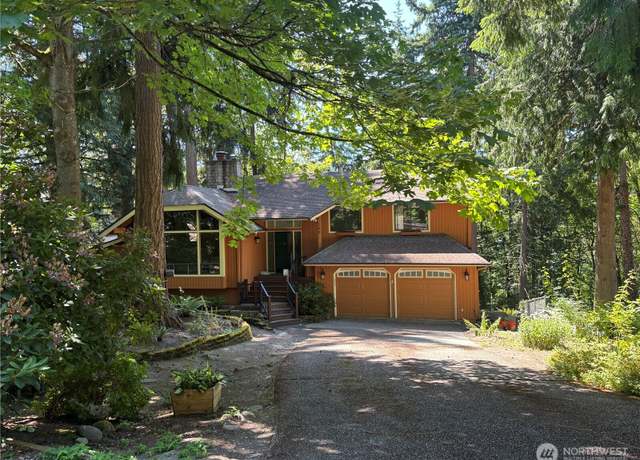 Property at 145 Mt Pilchuck Ave SW, Issaquah, WA 98027, 4 beds, 2 baths