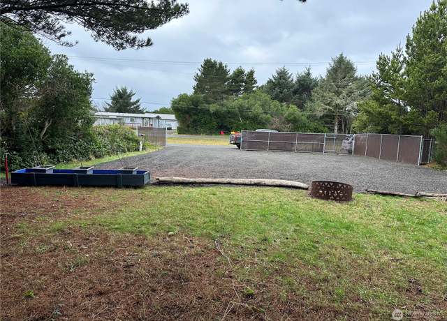 Property at 114 SW Ocean Shores Blvd, Ocean Shores, WA 98569
