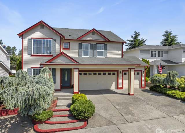 Property at 2930 SE 3rd St, Renton, WA 98056, 5 beds, 3 baths