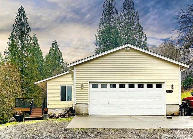 Property at 2037 Delameter Rd, Castle Rock, WA 98611, 3 beds, 2 baths