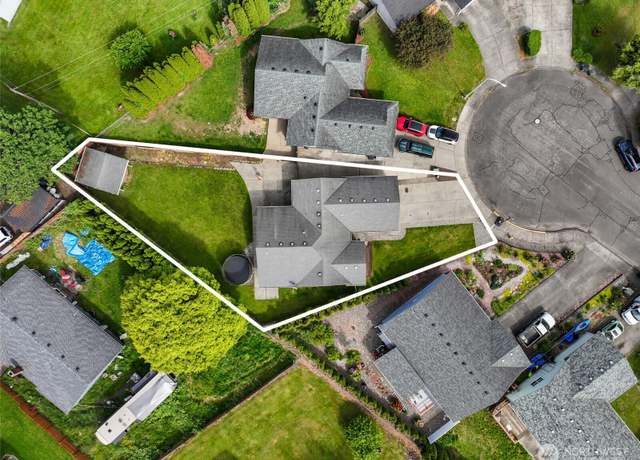 Property at 150 Dehning Dr, Woodland, WA 98674, 3 beds, 2 baths