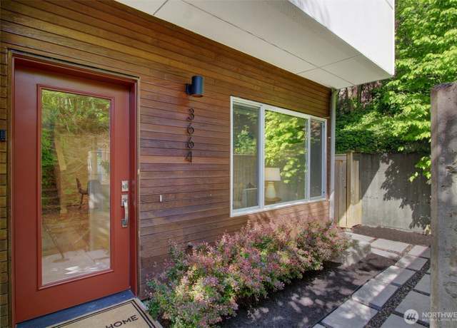 Property at 3664 Courtland Pl S, Seattle, WA 98144, 3 beds, 2 baths