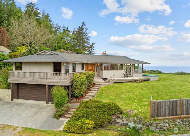 Property at 2872 Claremont St, Port Townsend, WA 98368, 2 beds, 2.5 baths
