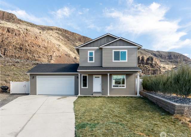Property at 271 George Loop, Rock Island, WA 98850, 3 beds, 2.5 baths