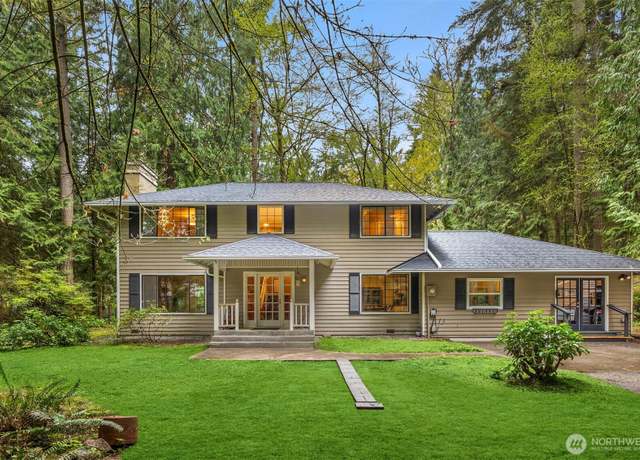 Property at 5200 NE Forest Glade Ln, Bainbridge Island, WA 98110, 3 beds, 3.5 baths