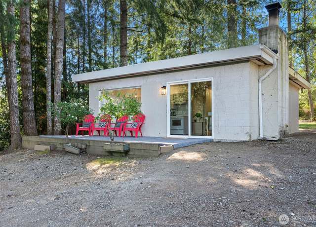 Property at 10 E Snow Cap Dr, Belfair, WA 98528, 2 beds, 1 bath