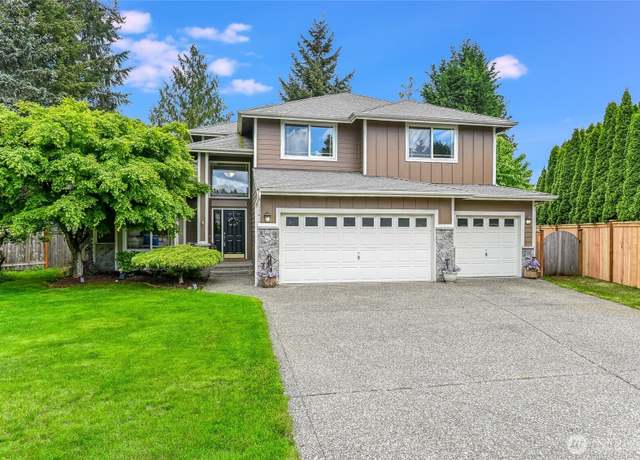 Property at 17613 SE 257th Ct, Kent, WA 98042, 4 beds, 2.5 baths