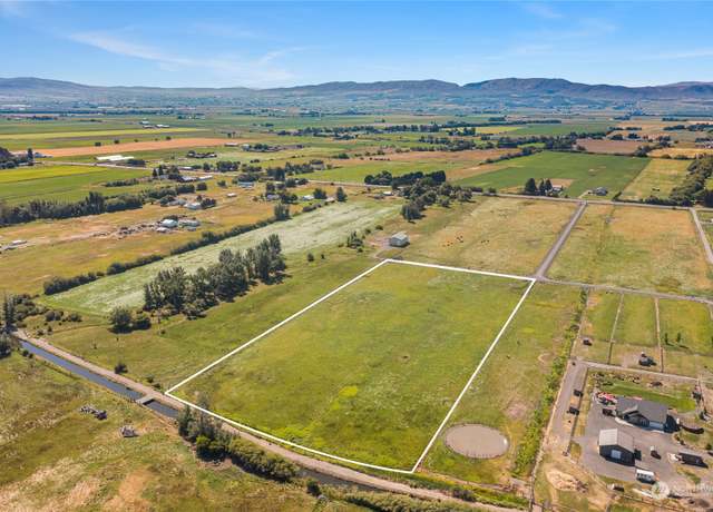 Property at 407 Walker Dr, Ellensburg, WA 98926