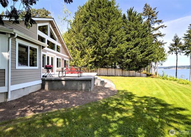 Property at 187 E Vineyard Crest Rd, Grapeview, WA 98546, 2 beds, 1.5 baths