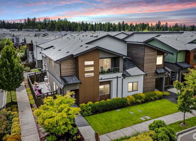 Property at 32867 Madrona Ave SE, Black Diamond, WA 98010, 3 beds, 2.5 baths