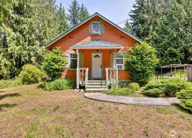 Property at 210 Skyline Dr, Port Angeles, WA 98362, 2 beds, 1 bath