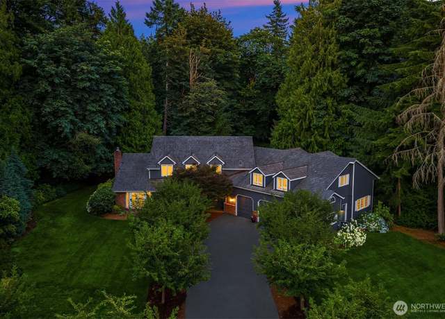 Property at 13014 205th Pl SE, Issaquah, WA 98027, 4 beds, 3.5 baths