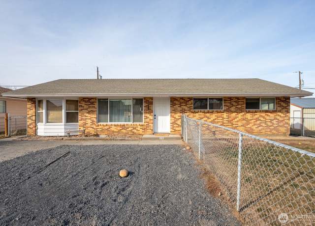 Property at 153 E St NE, Ephrata, WA 98823, 3 beds, 1 bath