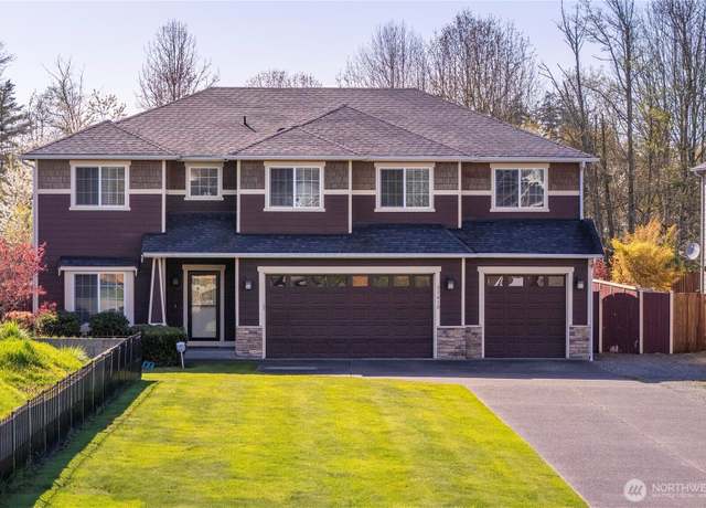 Property at 11410 Waller Rd E, Tacoma, WA 98446, 3 beds, 3.5 baths