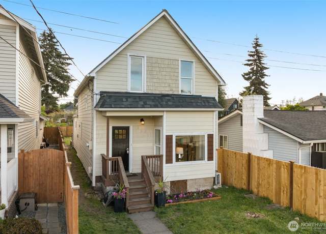 Property at 1422 S M St, Tacoma, WA 98405, 3 beds, 2.5 baths