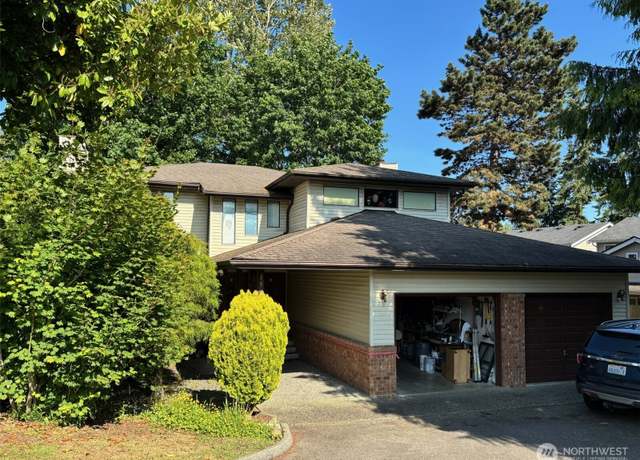Property at 15215 Larch Way, Lynnwood, WA 98087, 4 beds, 3 baths