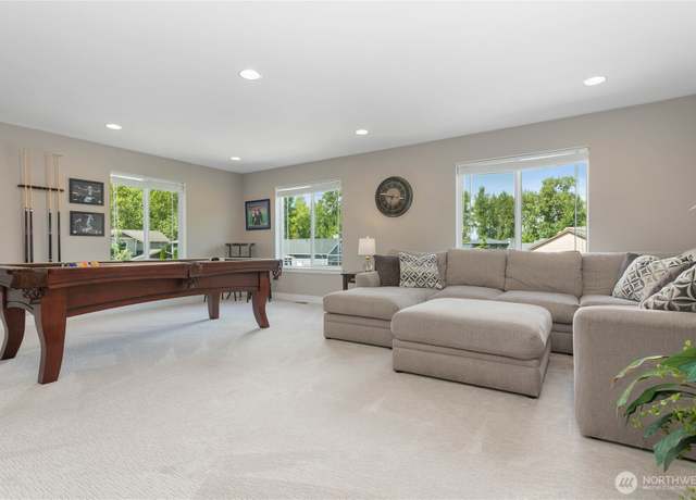 Property at 5547 Old Settler Dr, Ferndale, WA 98248, 4 beds, 4 baths