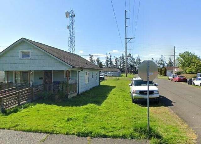 Property at 3102 Aberdeen Ave, Hoquiam, WA 98550, 2 beds, 1 bath