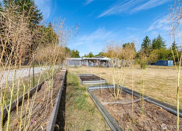 Property at 22484 Grip Rd, Sedro Woolley, WA 98284, 5 beds, 4 baths