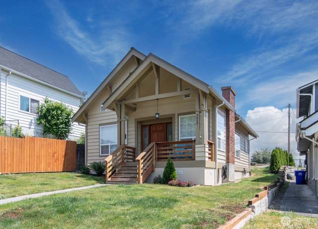Property at 3827 Wetmore Ave, Everett, WA 98201, 3 beds, 2 baths