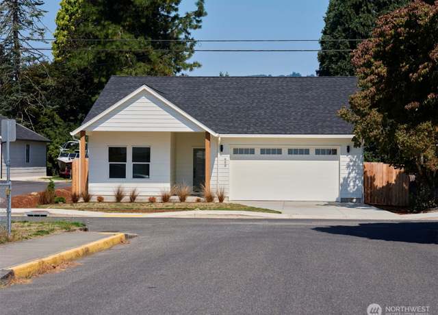 Property at 600 CC St, Woodland, WA 98674, 3 beds, 2 baths