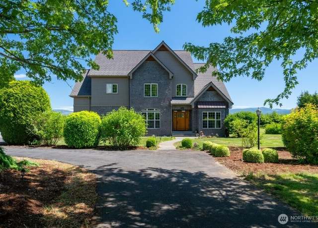 Property at 794 W Smith Rd, Bellingham, WA 98226, 4 beds, 4.5 baths