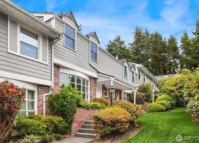 Property at 1420 Bellevue Way SE #5, Bellevue, WA 98004, 2 beds, 1.5 baths