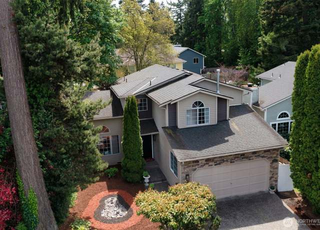 Property at 12737 NE 97th Pl, Kirkland, WA 98033, 3 beds, 2.5 baths