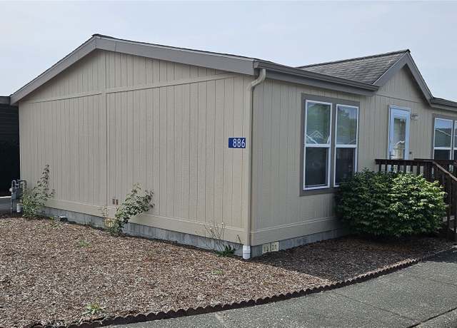 Property at 886 Carriage Ct, Sedro Woolley, WA 98284, 3 beds, 2 baths