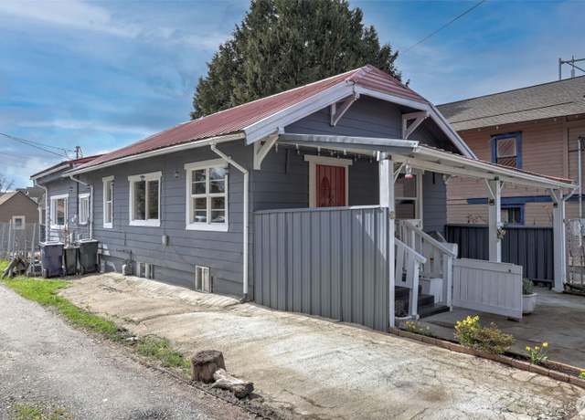 Property at 1714 S 23rd St, Tacoma, WA 98405, 3 beds, 1 bath