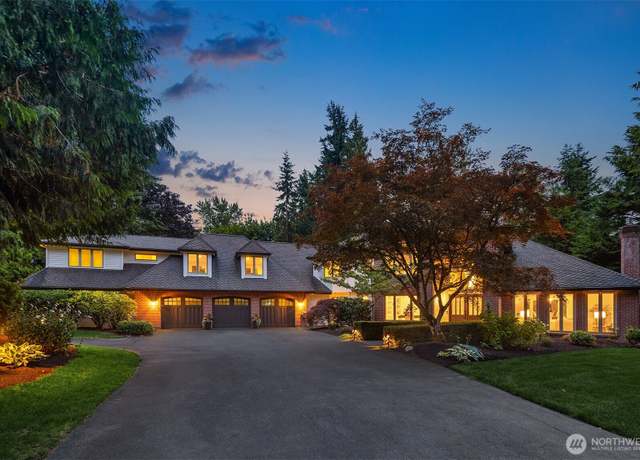 Property at 18121 NE 129th Pl, Redmond, WA 98052, 4 beds, 3.5 baths