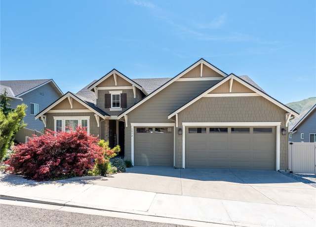 Property at 1974 Legendary Ln SE, East Wenatchee, WA 98802, 4 beds, 3 baths