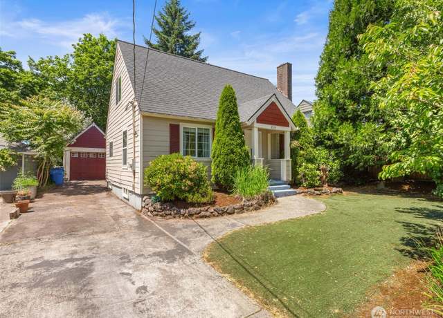 Property at 4314 NE Valley View Ln, Vancouver, WA 98663, 4 beds, 1 bath