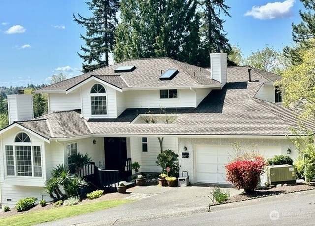 Property at 6015 142nd Ct SE, Bellevue, WA 98006, 4 beds, 3 baths