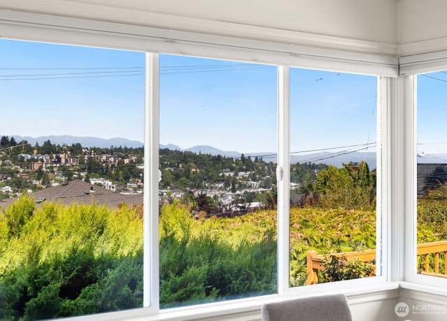 Property at 2920 11th Ave W, Seattle, WA 98119, 2 beds, 1.5 baths