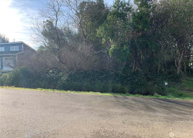Property at 345 S Wynoochee Dr, Ocean Shores, WA 98569