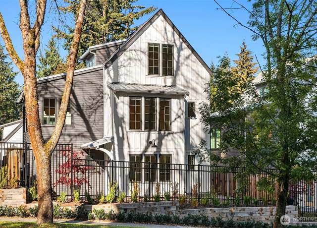 Property at 2224 NE 125th St, Seattle, WA 98125, 4 beds, 3.5 baths