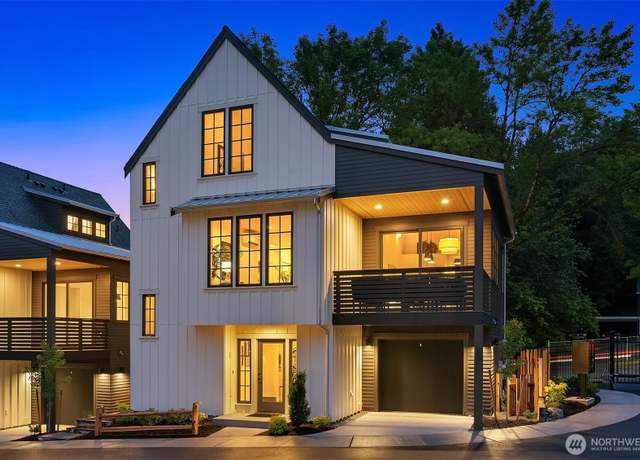 Property at 2224 NE 125th St, Seattle, WA 98125, 4 beds, 3.5 baths