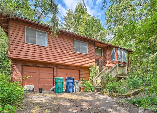 Property at 2012 S 331st St, Federal Way, WA 98003, 3 beds, 2.5 baths